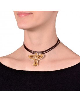 Colar Dourado Espírito Santo De Madeira