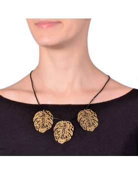 Colar Dourado Folhas E Couro