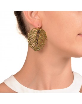 Brinco Dourado Folha Larga Com Silicone