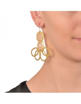 Brinco Dourado Com Resina Oval Champanhe
