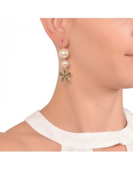 Brinco Dourado Pérolas Com Flores