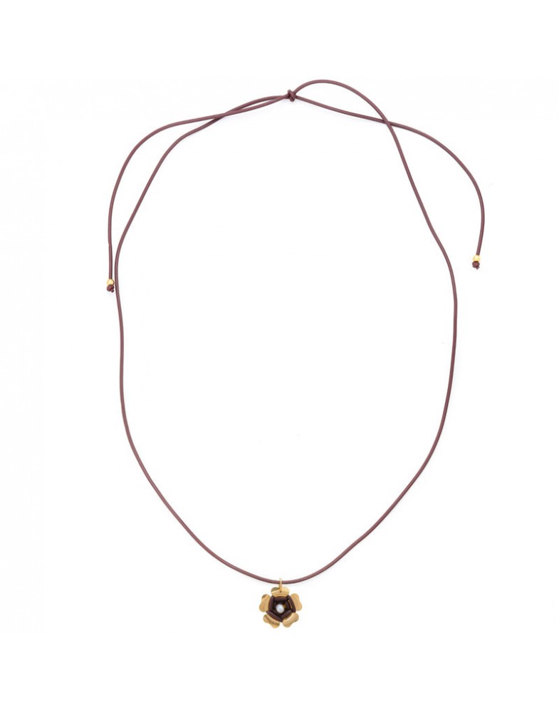 Colar Dourado Flor Caseada Com Silicone