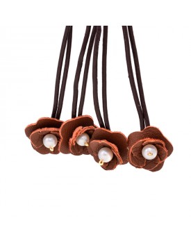 Colar Dourado Pingente De Flores Marrom