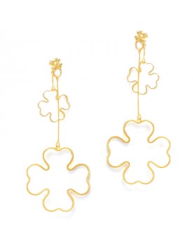 Brinco Dourado Trevos Ao Vento