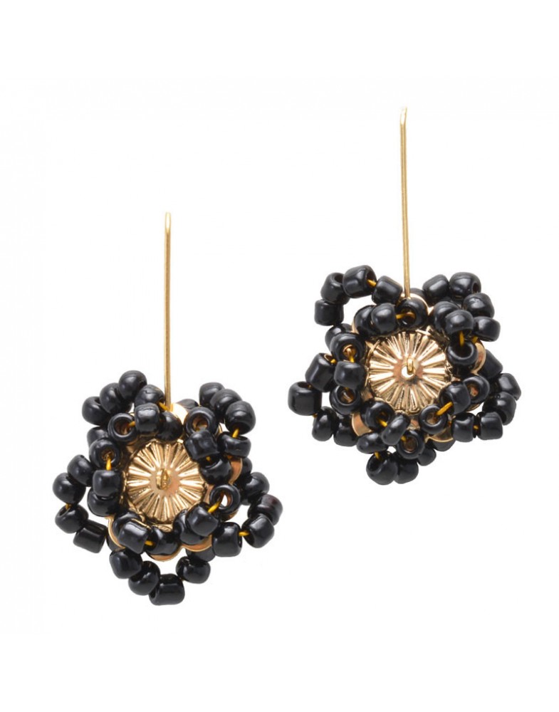 Brinco Dourado Flor Estrela Miçanga Preta