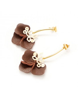Brinco Dourado Floral Marrom
