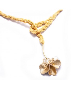 Colar Dourado Floral Dourado