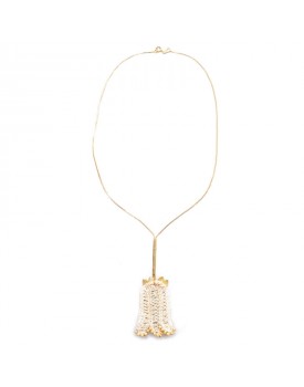Colar Dourado Crochê Rosa Em Botão Bege