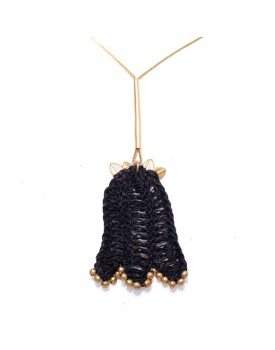 Colar Dourado Crochê Rosa Em Botão Preto