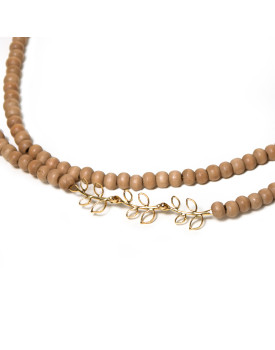 Colar Dourado Bolas De Madeira Com Galhinhos