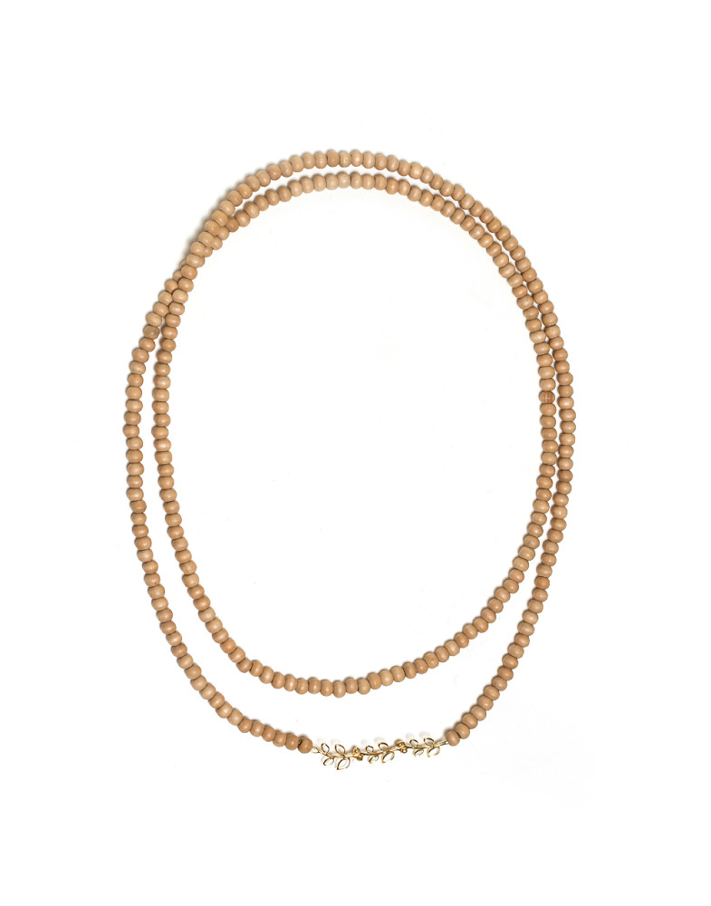 Colar Dourado Bolas De Madeira Com Galhinhos