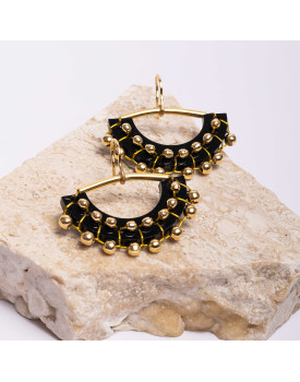 Brinco Dourado Meia Cana Com Bolinhas