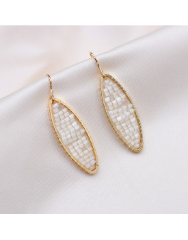 Brinco Dourado Elipse Com Vidrilhos
