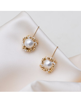 Brinco Dourado Bailarina Pérola E Bolinha