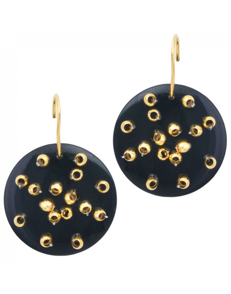 Brinco Dourado Resina Preta Com Bolinhas