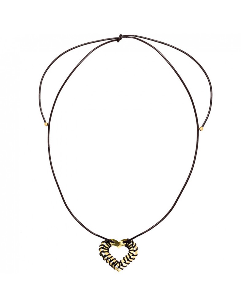 Colar Dourado Coração Duplo Caseado