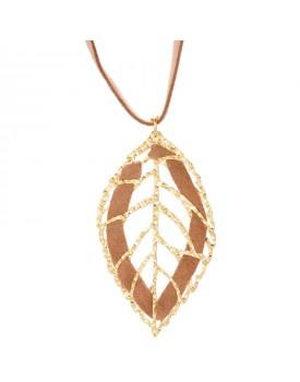 Colar Dourado Folha Vazada Com Camurça