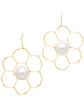 Brinco Dourado Flor De Tela Com Pérola