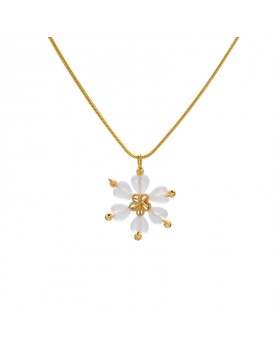 Colar Dourado Flor Contas Coração