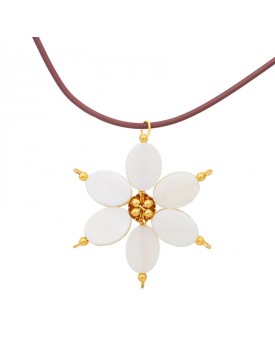 Colar Dourado Flor De Madrepérola
