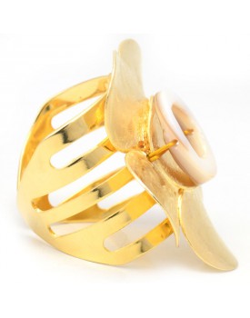 Anel Dourado Flor E Disco Madrepérola