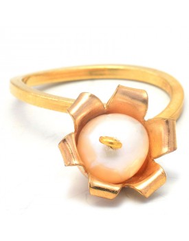 Anel Dourado Flor Com Miolo De Pérola
