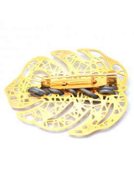 Broche Dourado Folha Caseada Com Silicone Cinza