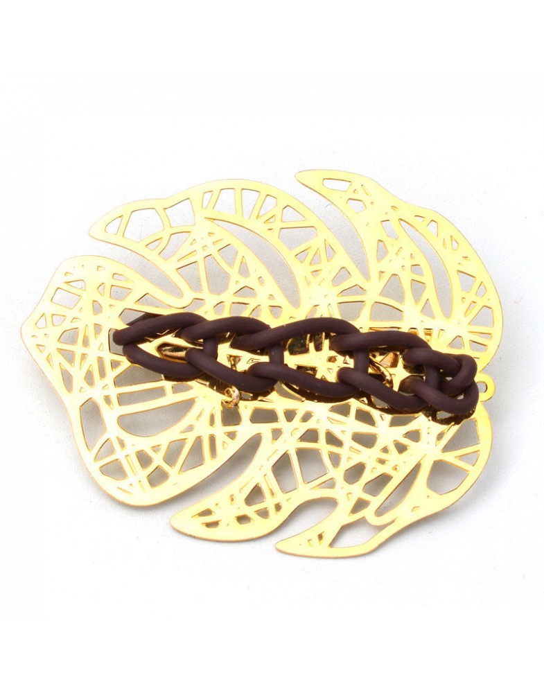 Broche Dourado Folha Caseada Com Silicone Marrom