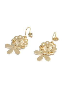 Brinco Dourado Flor 3 Folhas Pequenas