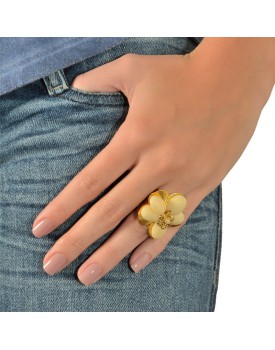Anel Dourado Margarida Com Pétalas Em Resina E Miolo Com Pérola