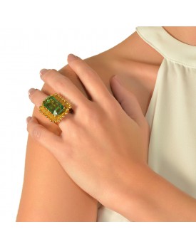 Anel Dourado Quadriculado Com Resina Verde Escuro