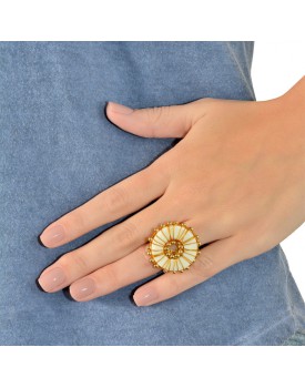 Anel Dourado Disco De Madrepérola Caseado Com Bolinha