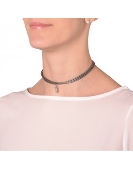 Colar Prateado Silicone Cinza Com Menina