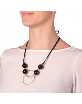 Colar Dourado Com Pérolas De Resina